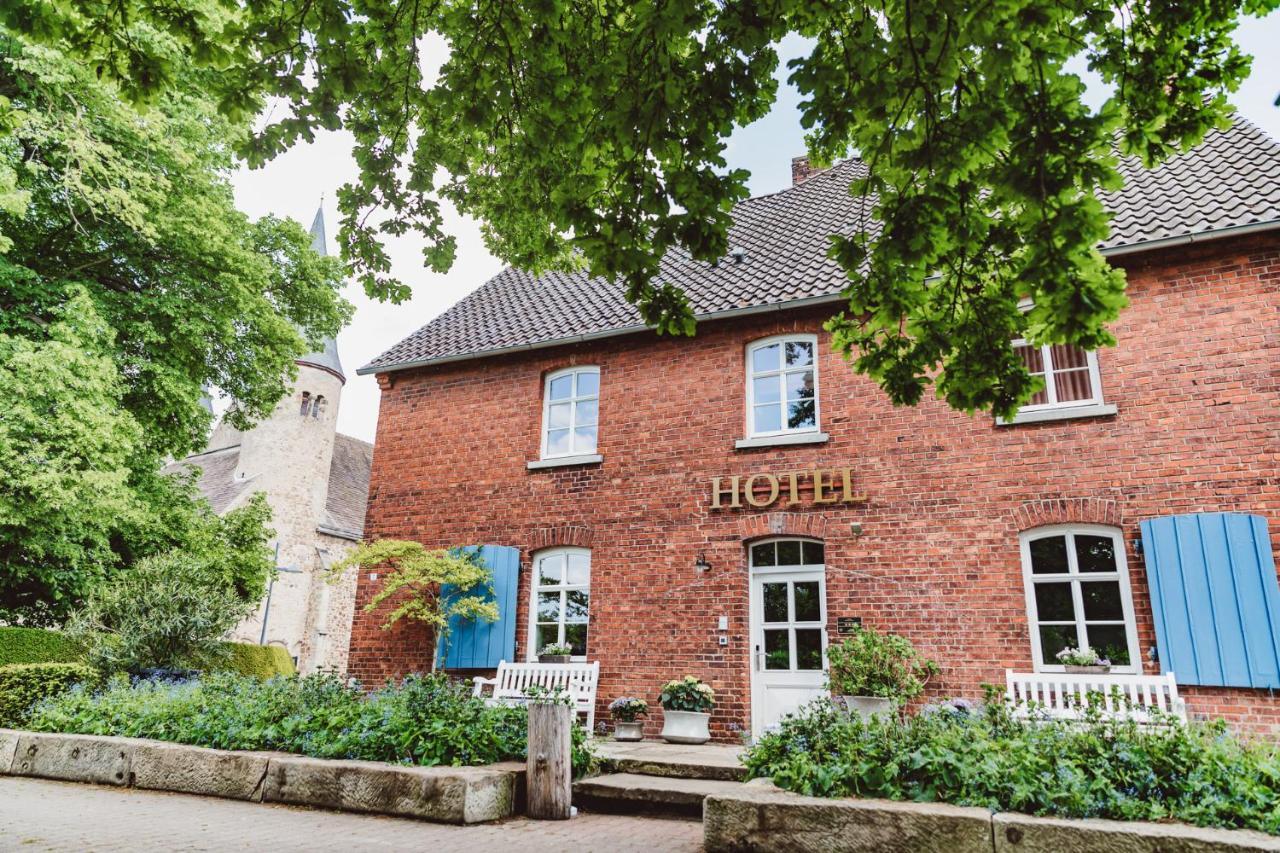 Hotel Am Kloster - Domaene Moellenbeck Rinteln Exteriör bild